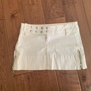 Guess - White Denim Skirt - size 24